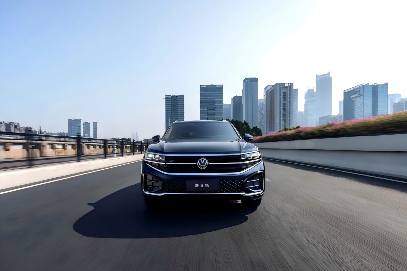Aparência e configuração Atualizada: New Volkswagen Touareg 2.0tsi Ruiying versão lançada, ao preço de 558.800 yuan