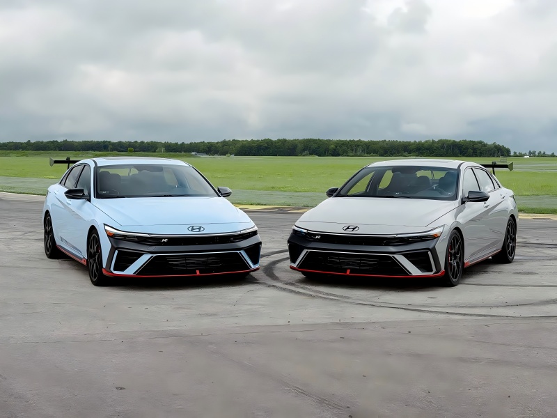 Uma transmissão manual de 6 velocidades está disponível! Tornando o TCR legal nas estradas - Imagens oficiais do Hyundai Elantra N TCR divulgadas.