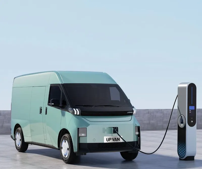 Van comercial com forte capacidade de carga UPOWER